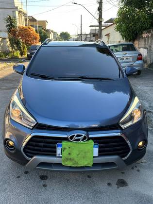 HYUNDAI HB20 1.6 PREMIUM 16V FLEX 4P AUTOMÁTICO HYUNDAI HB20 1.6 PREMIUM 16V FLEX 4P AUTOMÁTICO